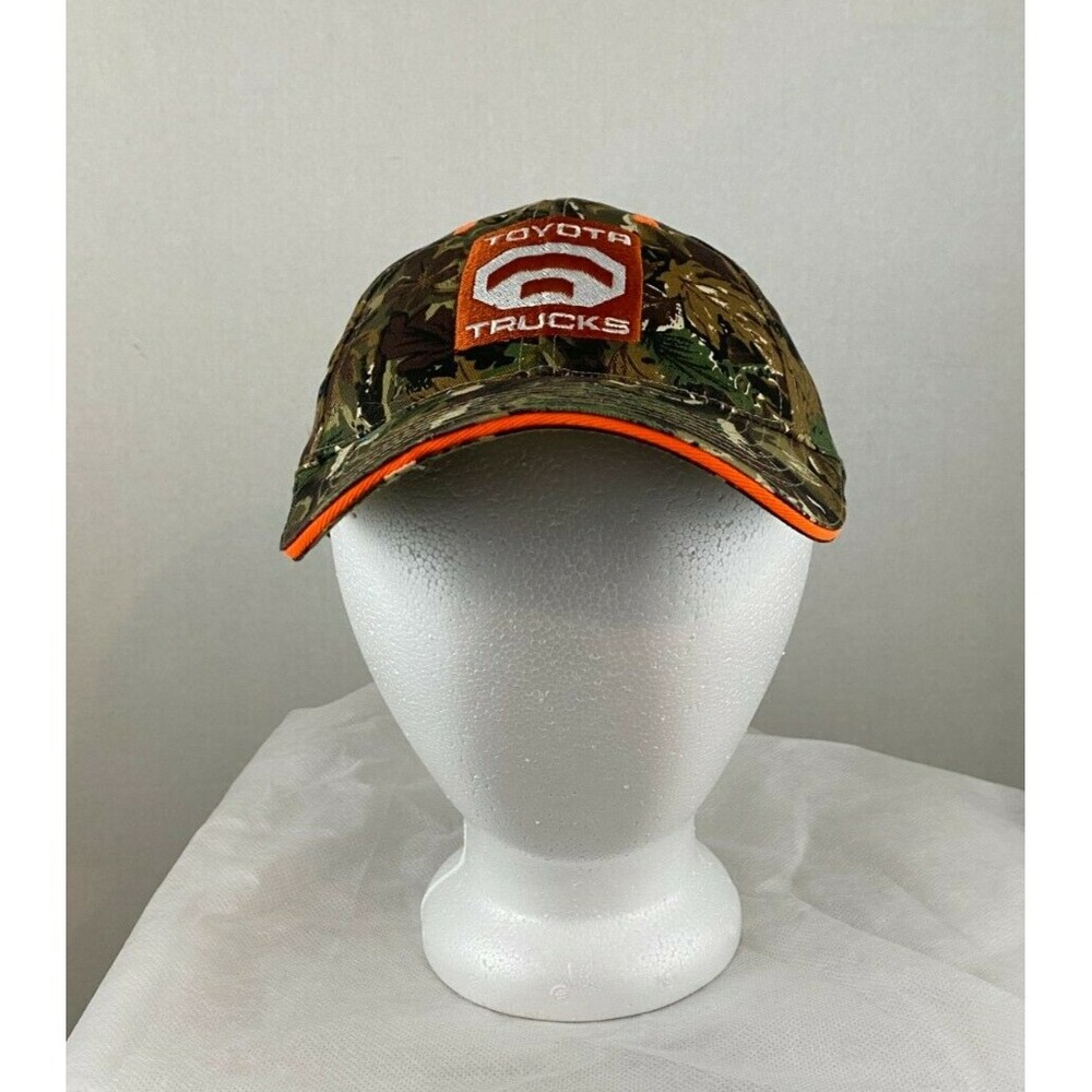 TOYOTA Trucks Tundra Logo Hat Leaf Camo Camouflage Strapback Cap